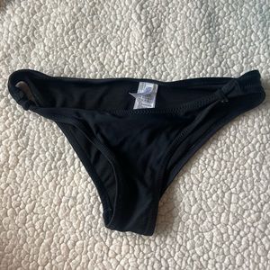 Forever 21 Swim black bikini bottoms in size XS